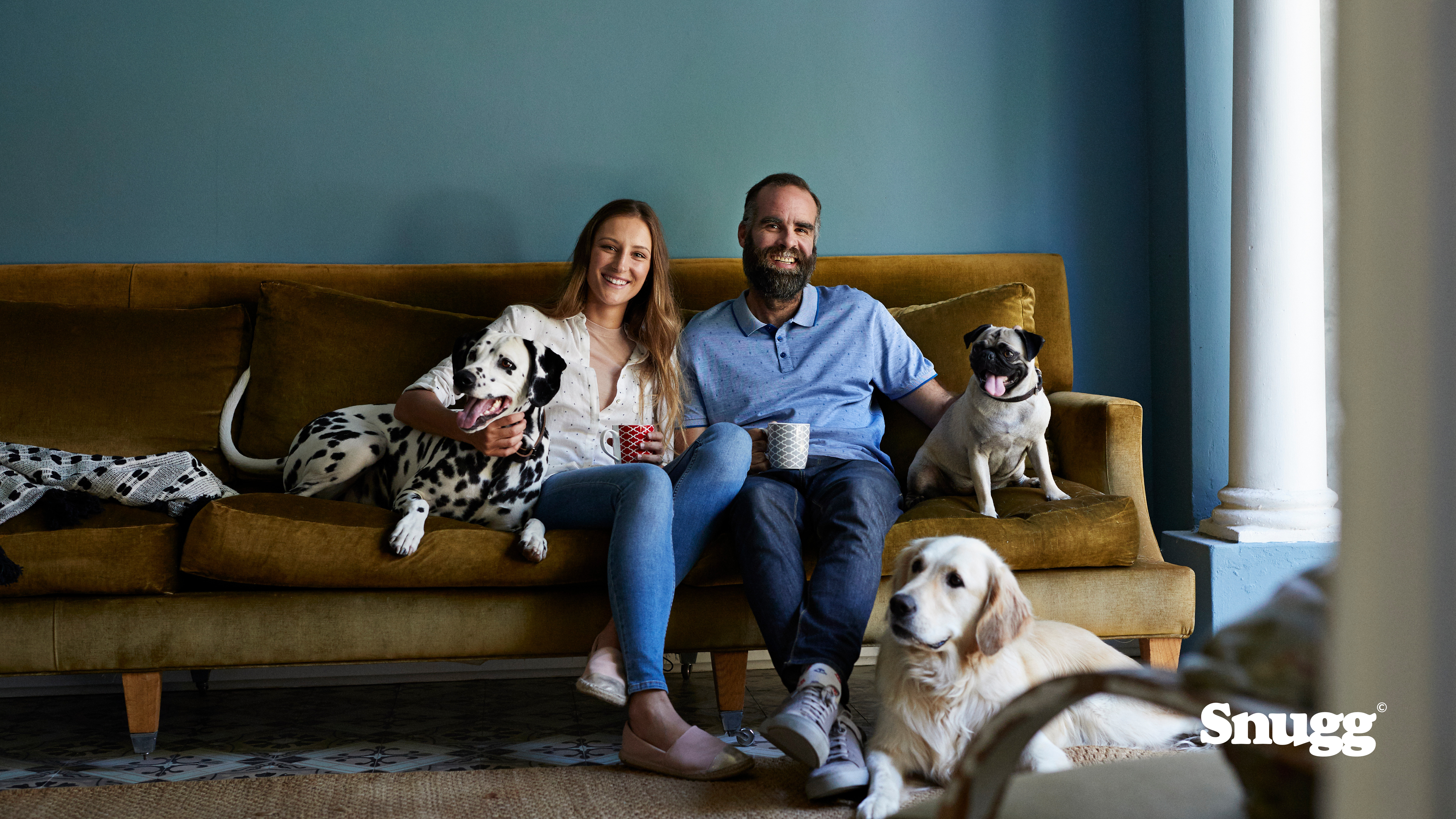 Background image: Snugg